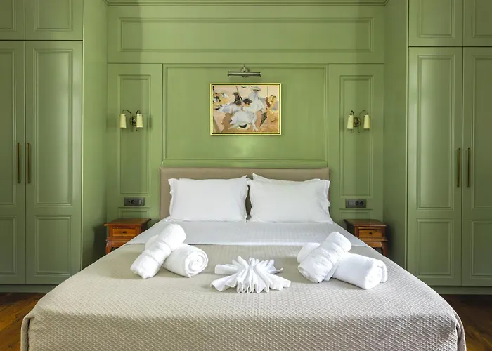 Victoria Mansion A Luxurious Neoclassical Experience