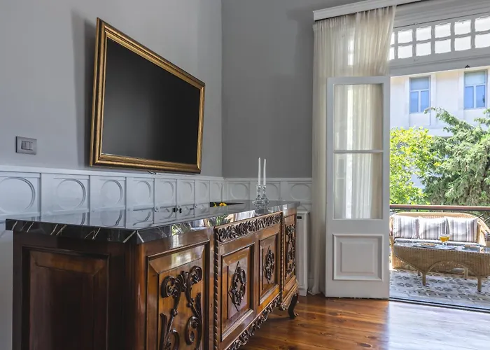 Victoria Mansion A Luxurious Neoclassical Experience 4* Rhodes City