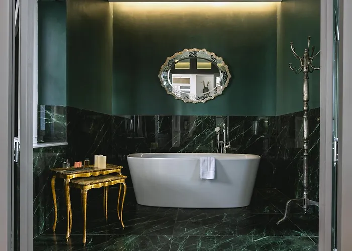 Victoria Mansion A Luxurious Neoclassical Experience 4*