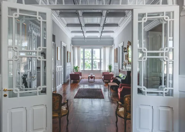 Victoria Mansion A Luxurious Neoclassical Experience 4*