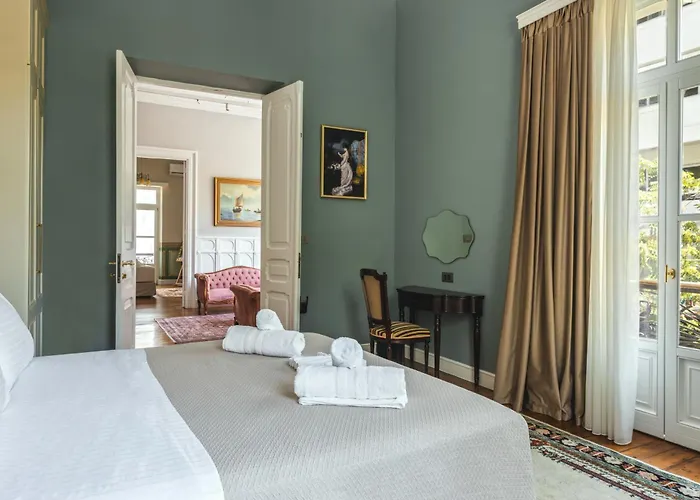 Victoria Mansion A Luxurious Neoclassical Experience 4*