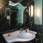 Victoria Mansion A Luxurious Neoclassical Experience Bed & Breakfast