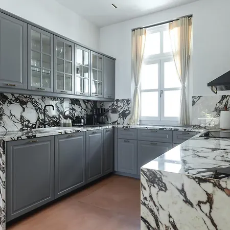 فندق مبيت وإفطار Victoria Mansion A Luxurious Neoclassical Experience Rhodes City