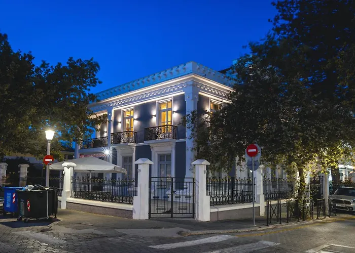Victoria Mansion A Luxurious Neoclassical Experience