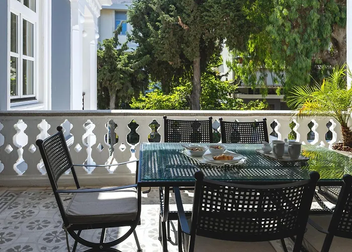 Bed & Breakfast Victoria Mansion A Luxurious Neoclassical Experience 4*