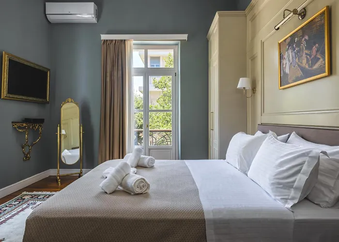 Bed & Breakfast Victoria Mansion A Luxurious Neoclassical Experience 4*